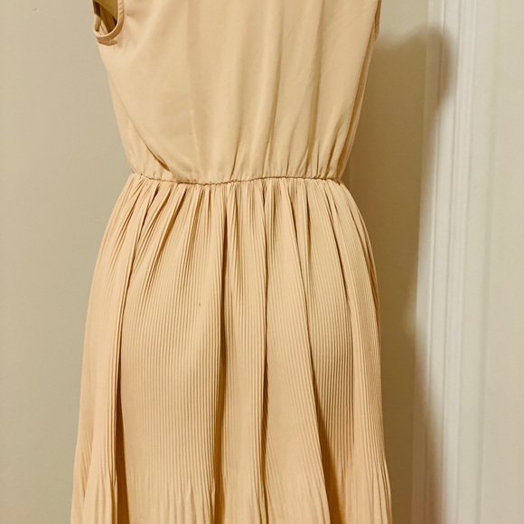 Cute vintage style dress EUC - Picture 7 of 9